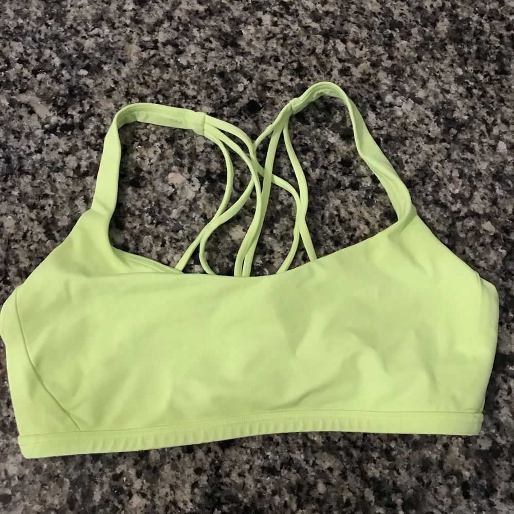 Lululemon free to be zen bra size 6